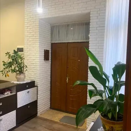 затишна 2-кімнатна в центрі львова Lviv