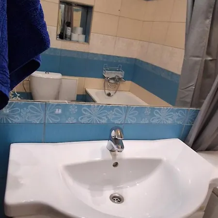 затишна 2-кімнатна в центрі львова לבוב