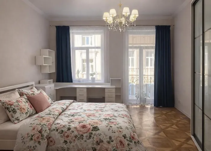 затишна 2-кімнатна в центрі львова * Lviv