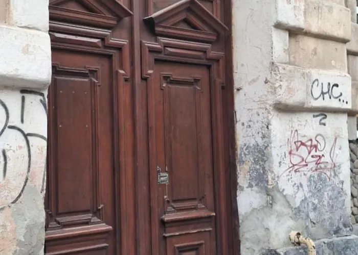 затишна 2-кімнатна в центрі львова